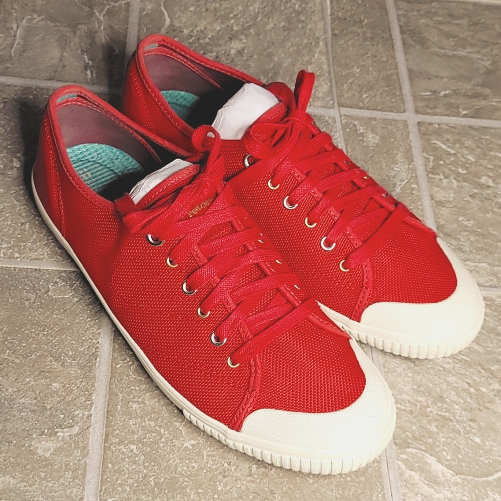 👟TRETORN RED CANVAS SNEAKERS, SZ 8.5